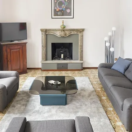 Semesterbostad - Esperienza In Centro Storico 